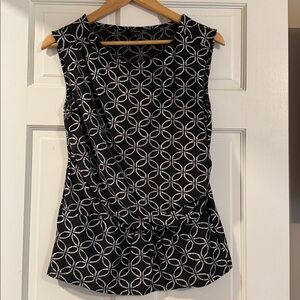 Ann Taylor Black and White Patterned Top